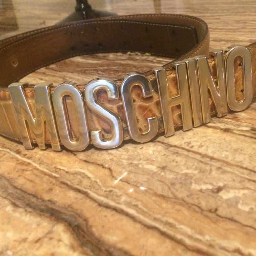 Moschino belt